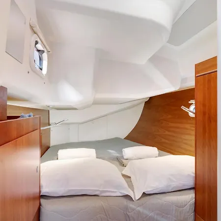Sailboat Hanse 455 Positano